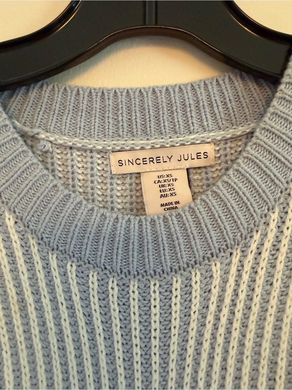 Sincerly Jules women’s Light Blue Crewneck Sweater